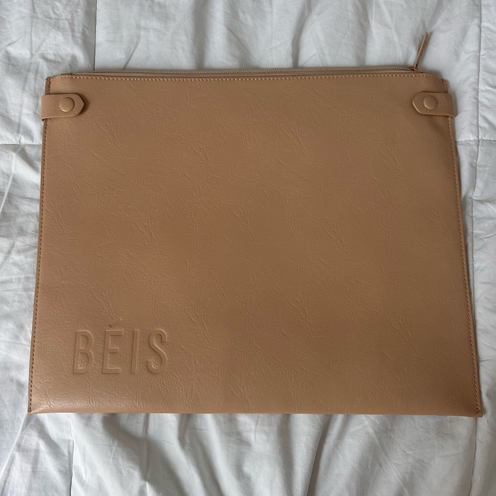 BÉIS Tan Computer Sleeve/Travel Pouch